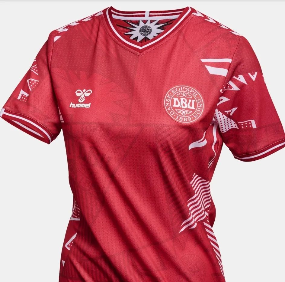 _一“臂”之力踢走歧視，2023女足世界杯用足球團結世界_一“臂”之力踢走歧視，2023女足世界杯用足球團結世界