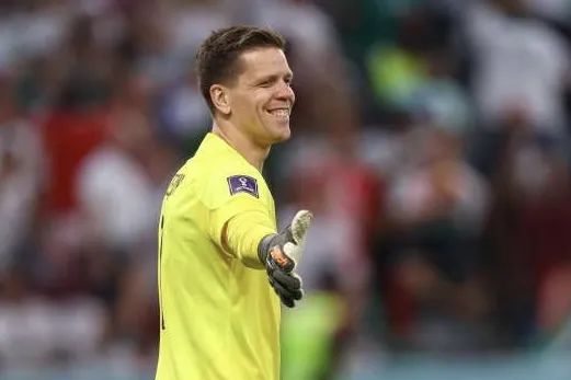 卡塔爾世界杯足球場事故__卡塔爾世界杯專用足球