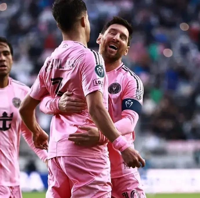 梅西C羅歷史射手王之爭_梅西C羅1000球差距_世界杯歷史總射手王是