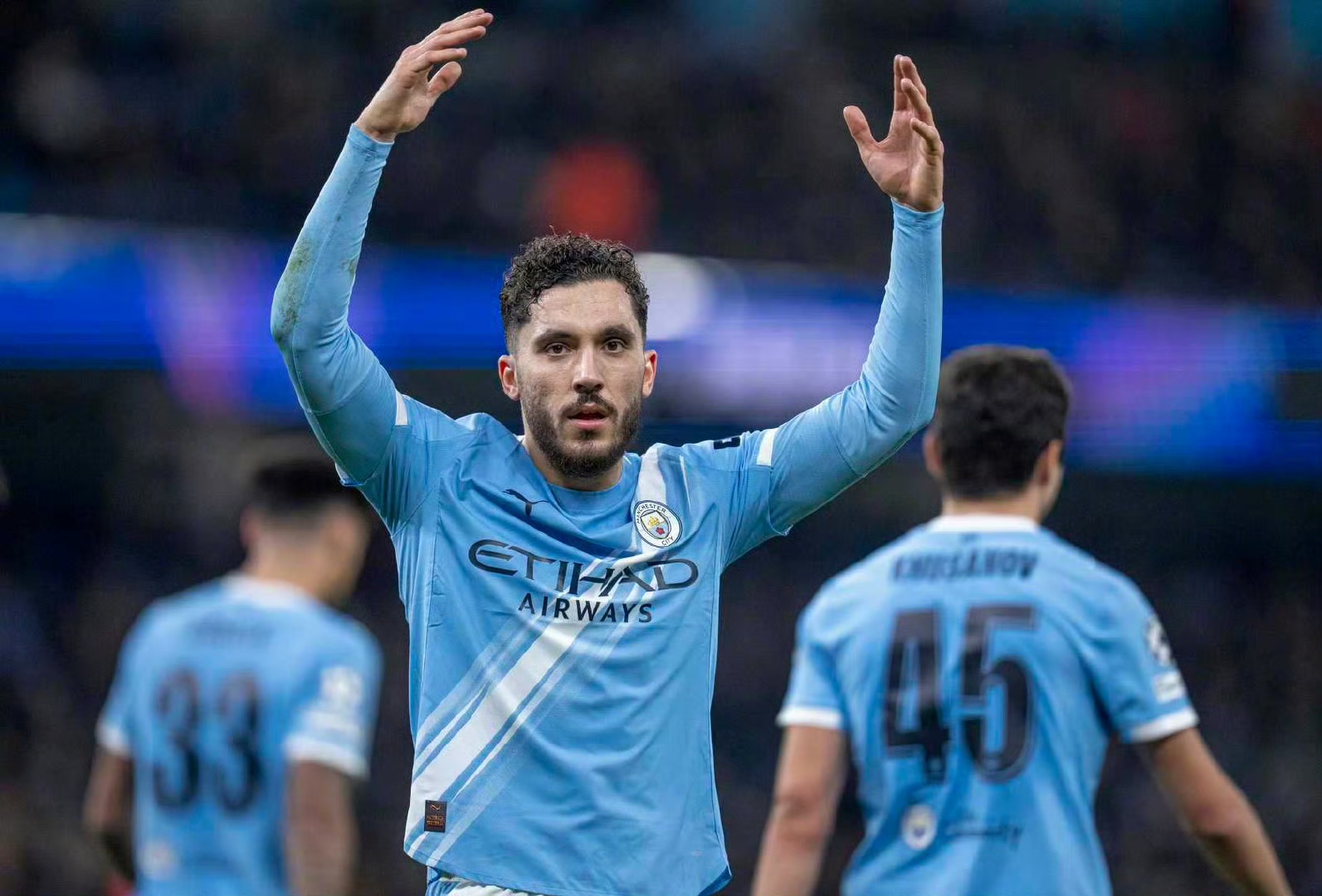 歐冠聯賽階段最后一輪對決_曼城壓哨突圍皇馬爆冷_青年歐冠聯賽積分榜