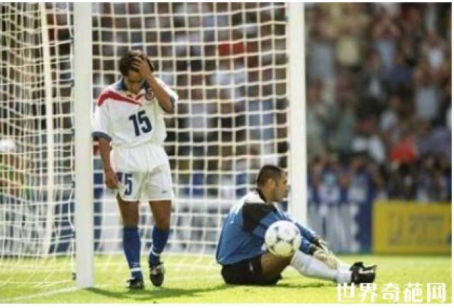 貝克漢姆紅牌門_世界杯歷史十大黑哨_世界杯十大黑哨