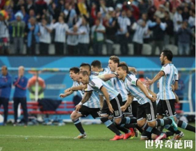 世界杯歷史十大黑哨_世界杯十大黑哨_貝克漢姆紅牌門