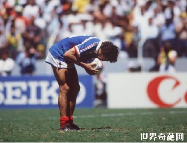 世界杯歷史十大黑哨_世界杯十大黑哨_貝克漢姆紅牌門