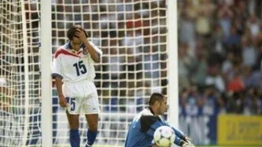 世界杯十大黑哨_尼爾森貝克漢姆紅牌門_世界杯歷史十大黑哨