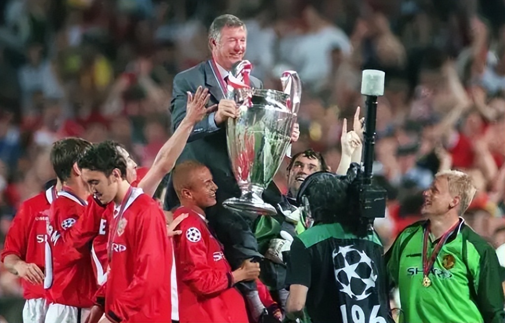 歐冠各大聯(lián)賽資格分配_歐冠附加賽設(shè)置原因_歐冠賽制改革歷史