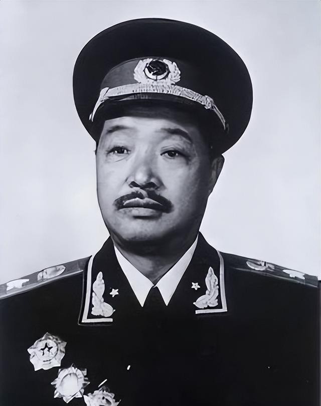 賀龍與中國足球輝煌時期_中國男足征戰世界杯歷史_中國足球歷史