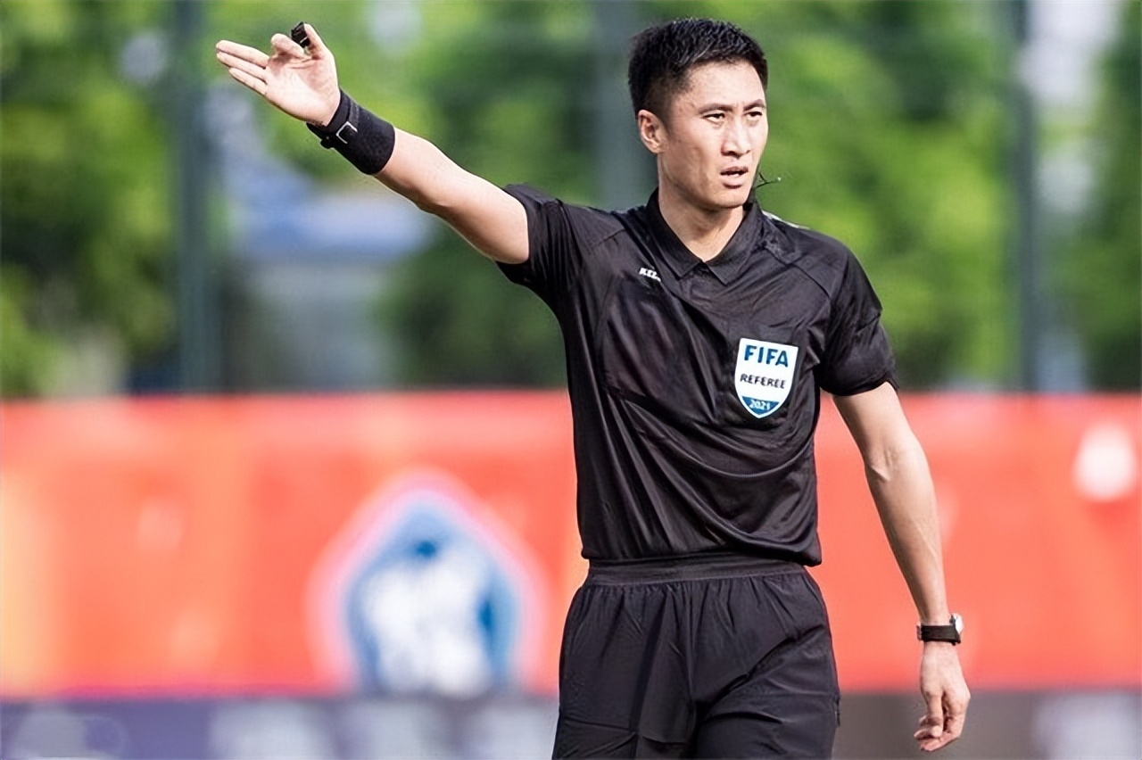 中國裁判馬寧卡塔爾世界杯_世界杯歷史十大黑哨_馬寧裁判職業(yè)生涯回顧