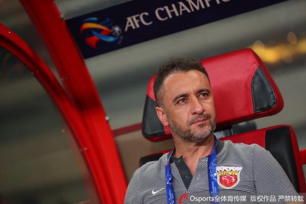 上港客場挑戰(zhàn)鹿島鹿角戰(zhàn)報_亞冠聯(lián)賽上海上港_上港胡爾克亞冠比賽分析