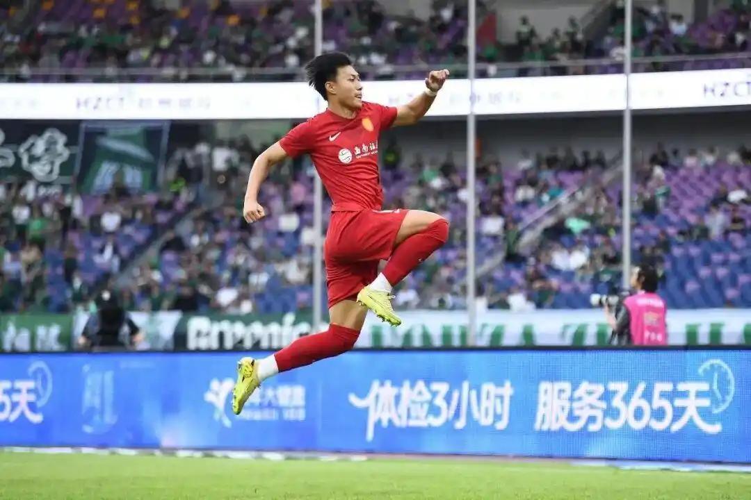 2026年怡寶中超聯(lián)賽上海海港云南玉昆比賽結(jié)果_2026年怡寶中超聯(lián)賽山東泰山上海海港比賽進(jìn)程_2026中超聯(lián)賽積分榜