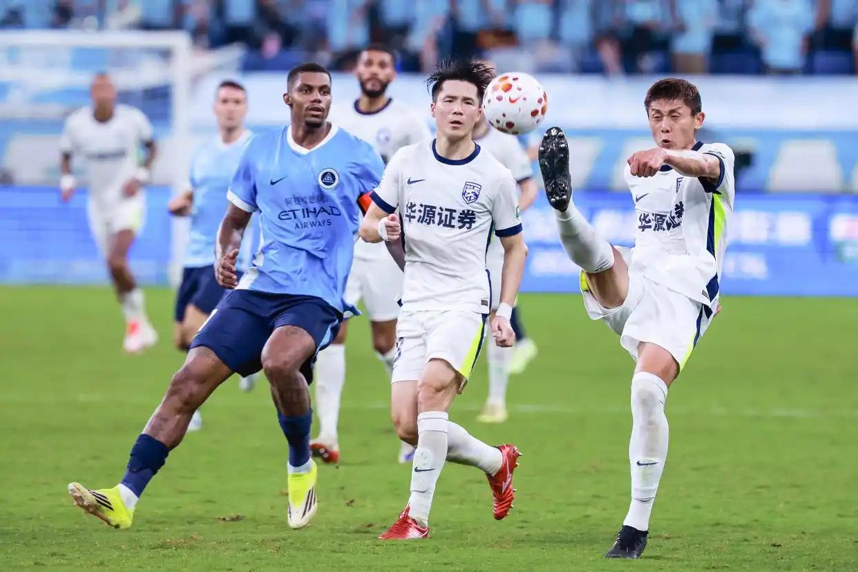 2026年怡寶中超聯(lián)賽上海海港云南玉昆比賽結(jié)果_2026年怡寶中超聯(lián)賽山東泰山上海海港比賽進(jìn)程_2026中超聯(lián)賽積分榜