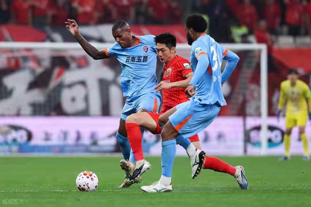 2026中超聯(lián)賽積分榜_2026年怡寶中超聯(lián)賽上海海港云南玉昆比賽結(jié)果_2026年怡寶中超聯(lián)賽山東泰山上海海港比賽進(jìn)程