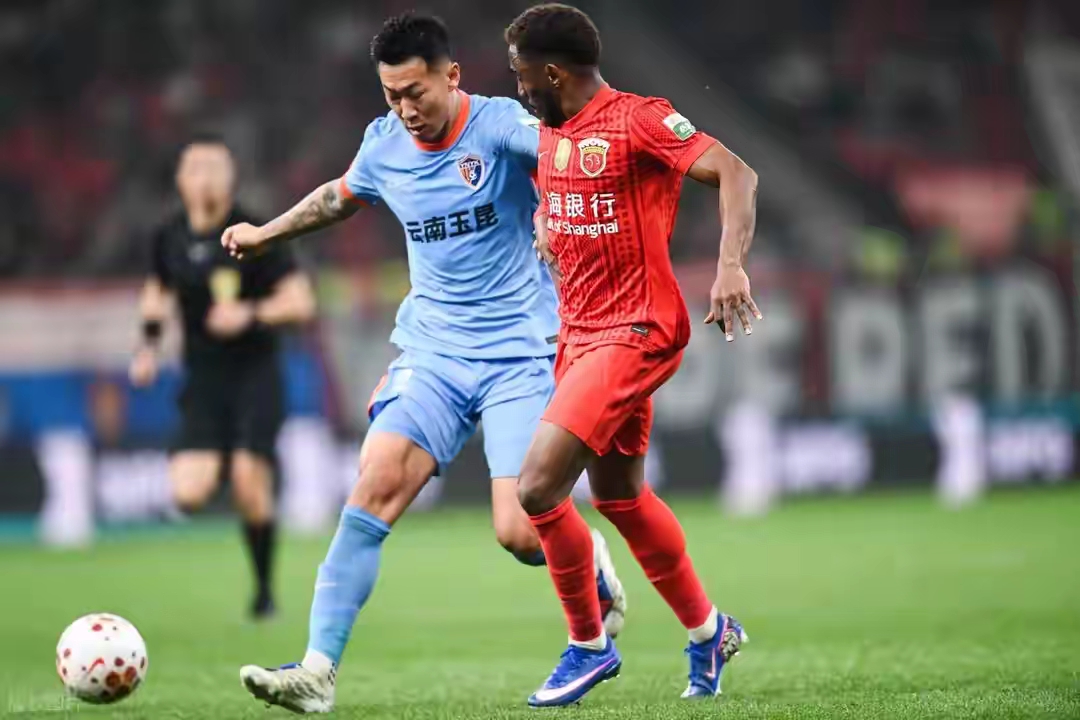 2026中超聯(lián)賽積分榜_2026年怡寶中超聯(lián)賽上海海港云南玉昆比賽結(jié)果_2026年怡寶中超聯(lián)賽山東泰山上海海港比賽進(jìn)程