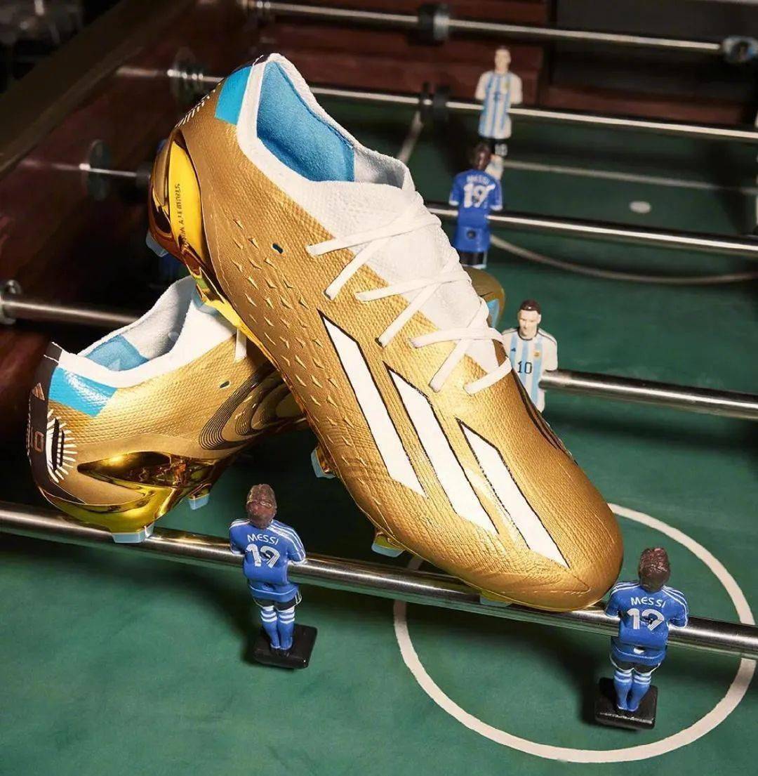 世界杯32支球隊(duì)卡塔爾開(kāi)踢_(dá)adidas黃金戰(zhàn)靴梅西最后之旅_耐克阿迪世界杯歷史