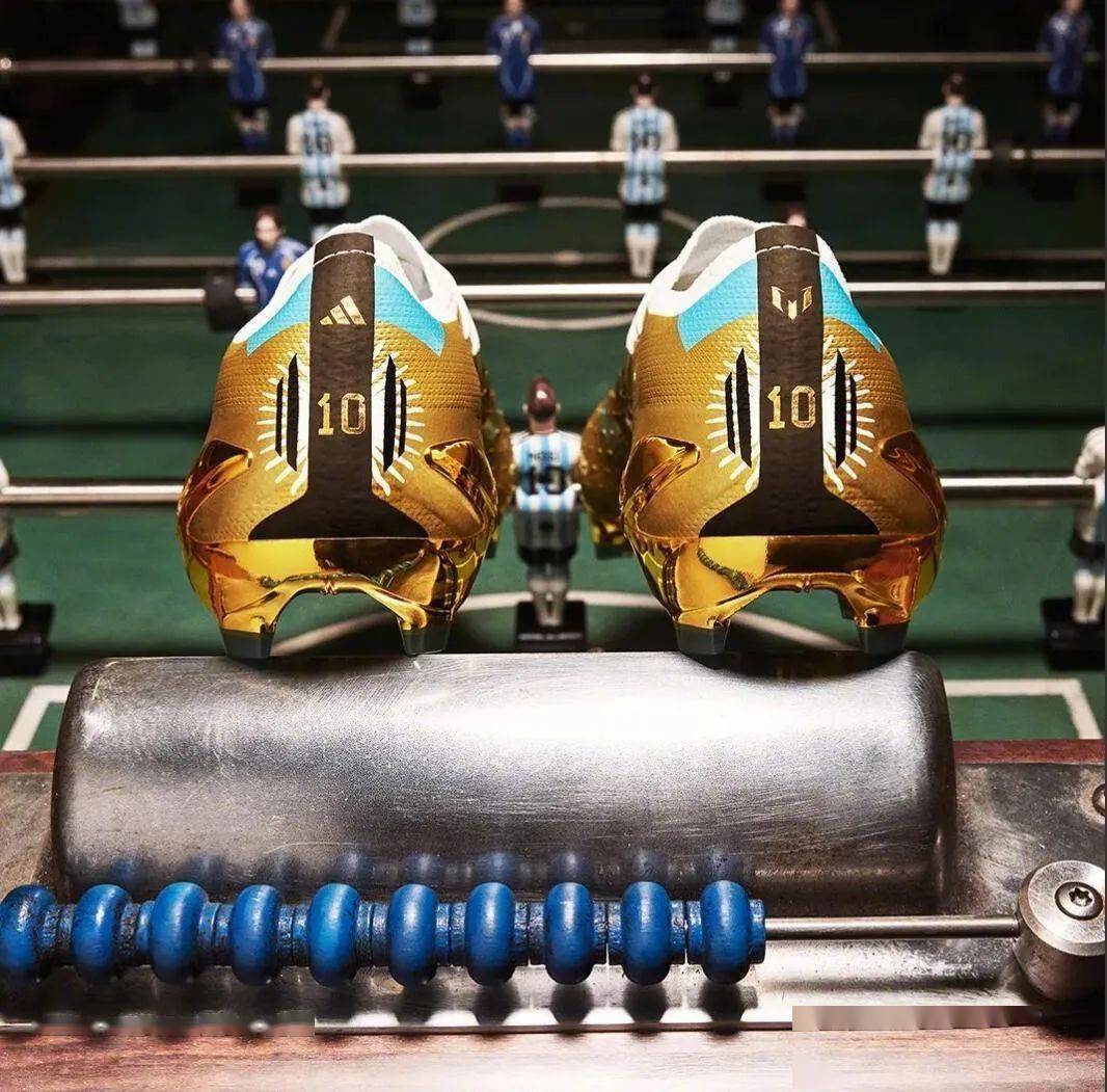 世界杯32支球隊(duì)卡塔爾開(kāi)踢_(dá)耐克阿迪世界杯歷史_adidas黃金戰(zhàn)靴梅西最后之旅