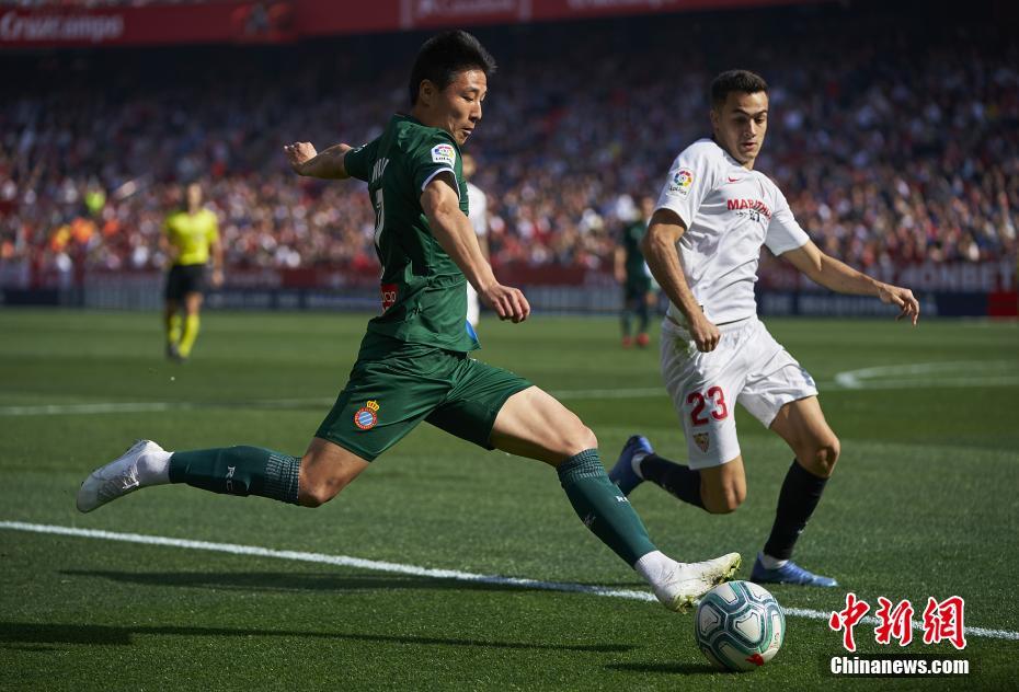 資料圖：2019-20賽季西甲聯賽，武磊在與塞維利亞的比賽中。