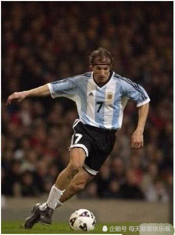 最偉大的邊鋒_國際足聯官方評選的世界杯歷史十佳進球_歷史最佳邊鋒排名