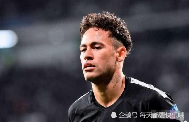 最偉大的邊鋒_國際足聯官方評選的世界杯歷史十佳進球_歷史最佳邊鋒排名