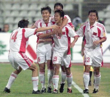 中國男足征戰(zhàn)世界杯歷史_中國男足2001年世界杯出線回顧_于根偉進球十強賽