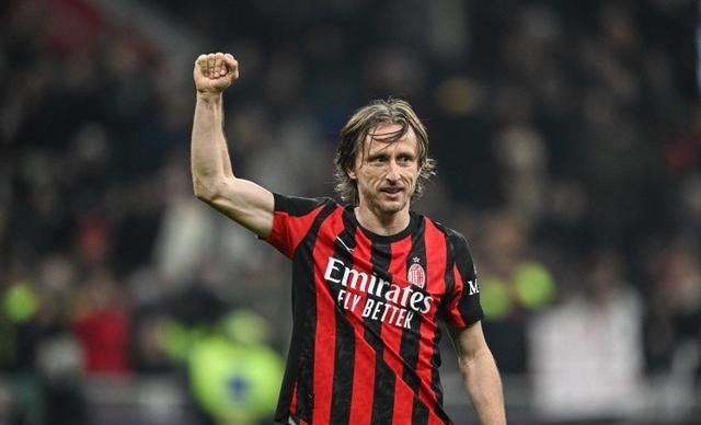 意甲聯(lián)賽ac米蘭主場(chǎng)_拉比奧特進(jìn)球重要性_意甲維羅納AC米蘭比賽分析