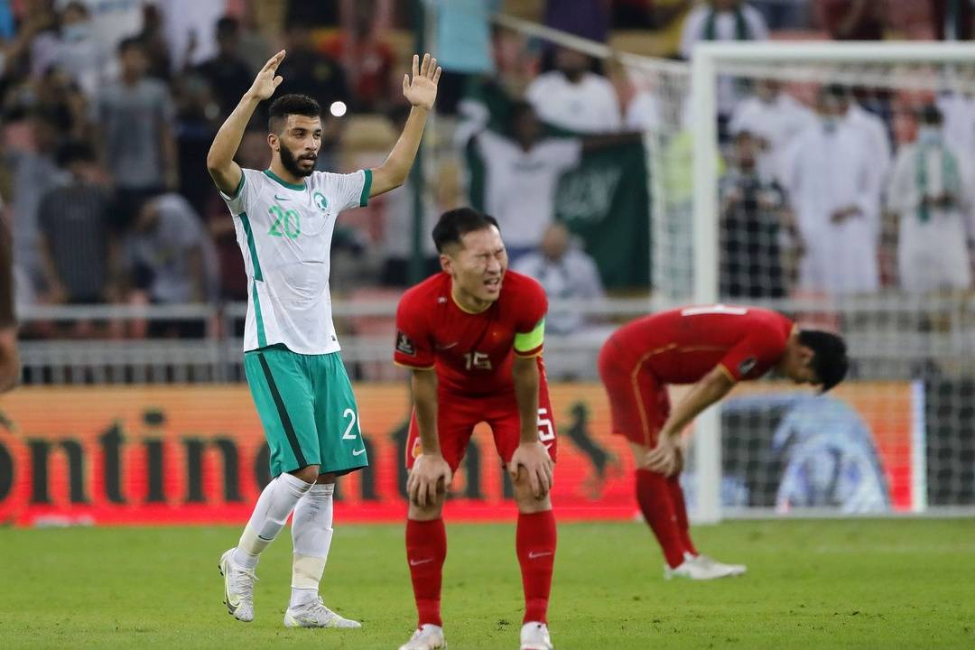 沖擊世界杯 | 再一次站在懸崖邊 國(guó)足下一階段比賽不容有失