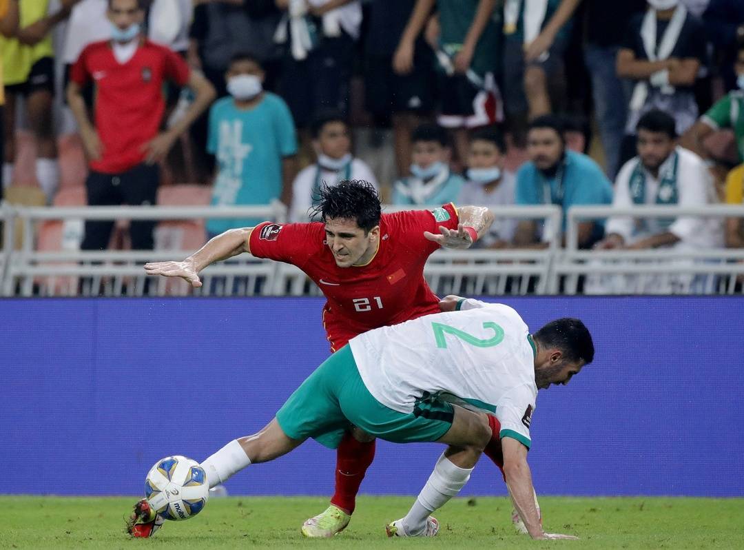 中國男足十二強賽沙特戰_國足沖擊世界杯歷史_國足沖擊世界杯形勢嚴峻