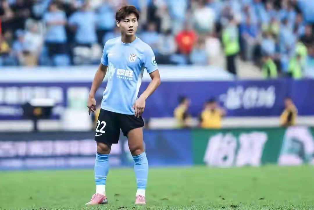 成都蓉城領(lǐng)先優(yōu)勢(shì)擴(kuò)大_中超聯(lián)賽新聞_中超積分榜變化