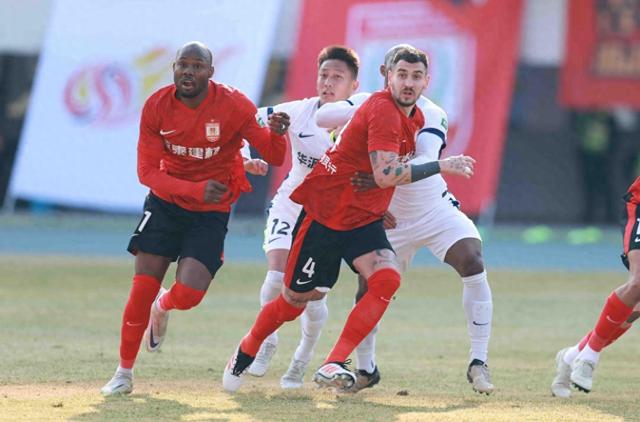 回歸理性后的群雄逐鹿——2025賽季中超聯賽印象